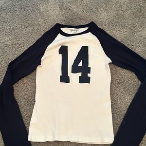brandy Melville long sleeve white and navy top